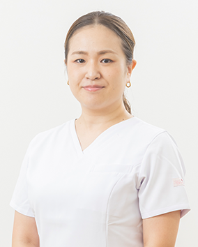 ペディケアスペシャリスト：丹羽静